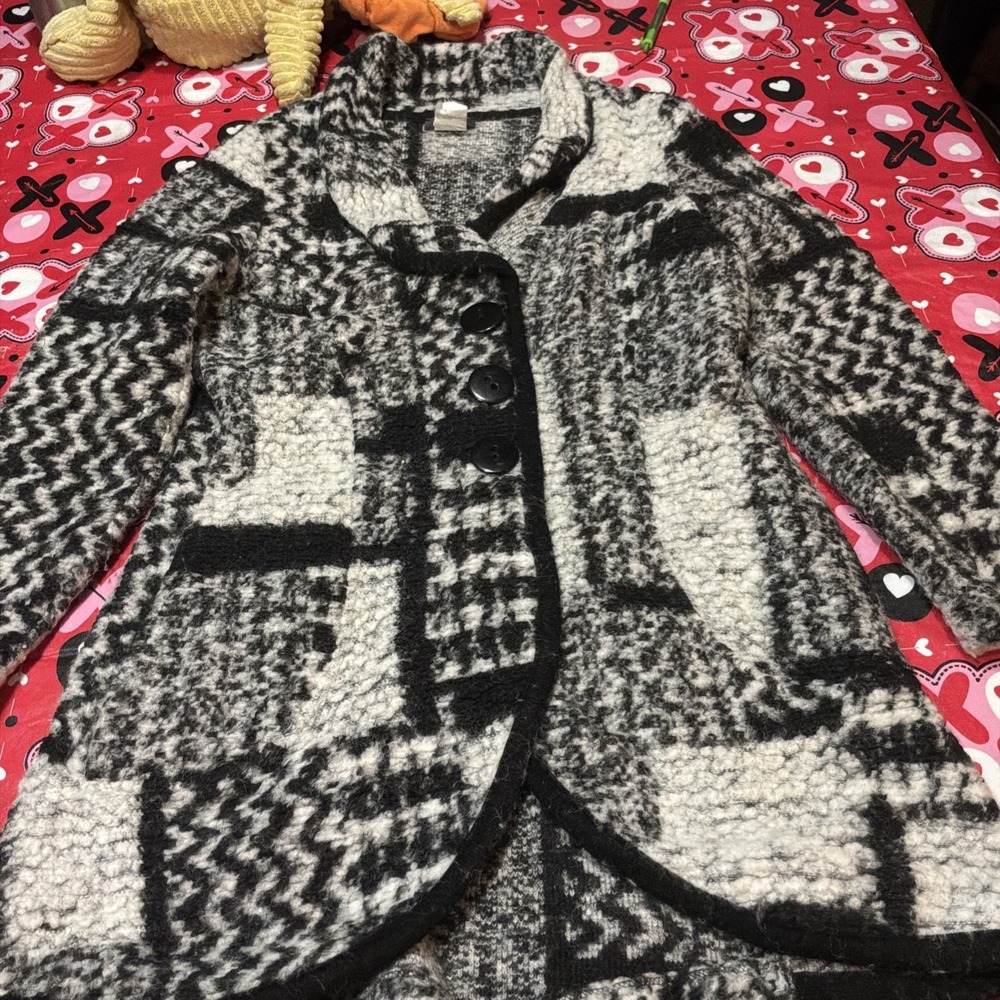 Dolcezza Wool Blend Abstract Houndstooth Button Front‎ Cardigan Jacket B&W